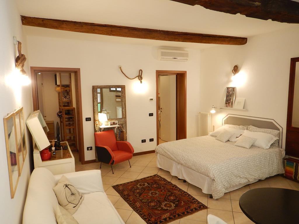 דירות פררה La Casa Degli Zii מראה חיצוני תמונה